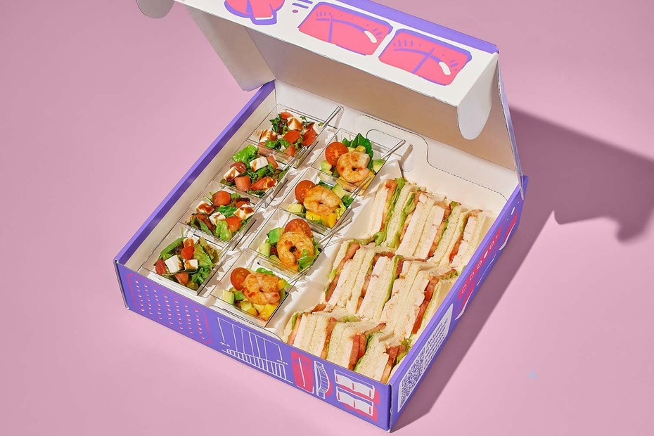 Бокс Сэндвичи и мини-салаты ассорти - Достаевский