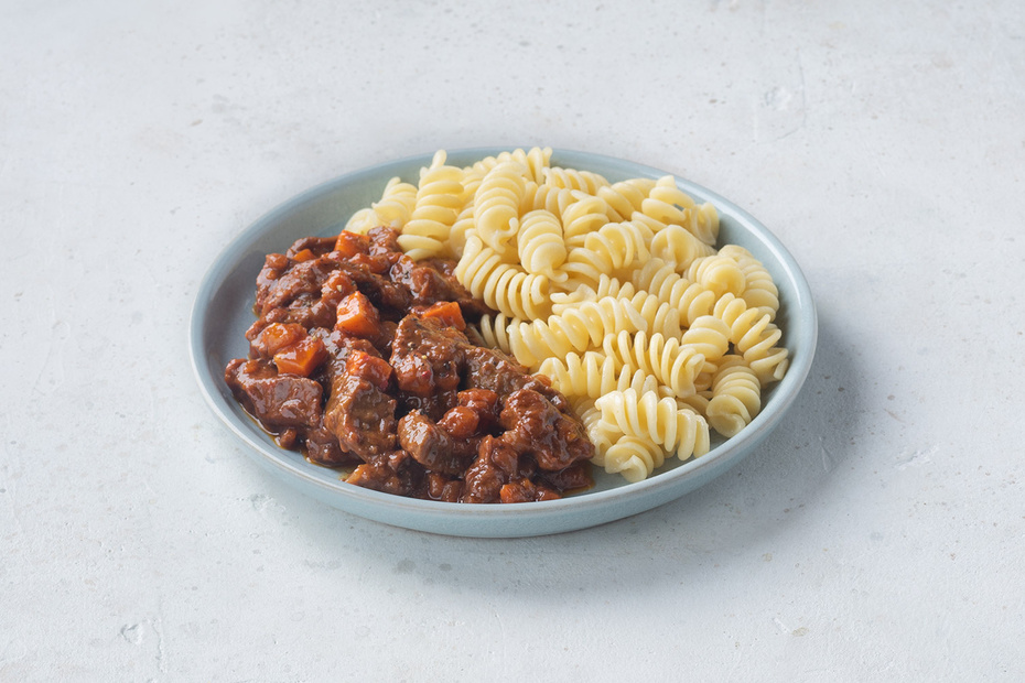 Гуляш с макаронами Гуляш с макаронами - Достаевский