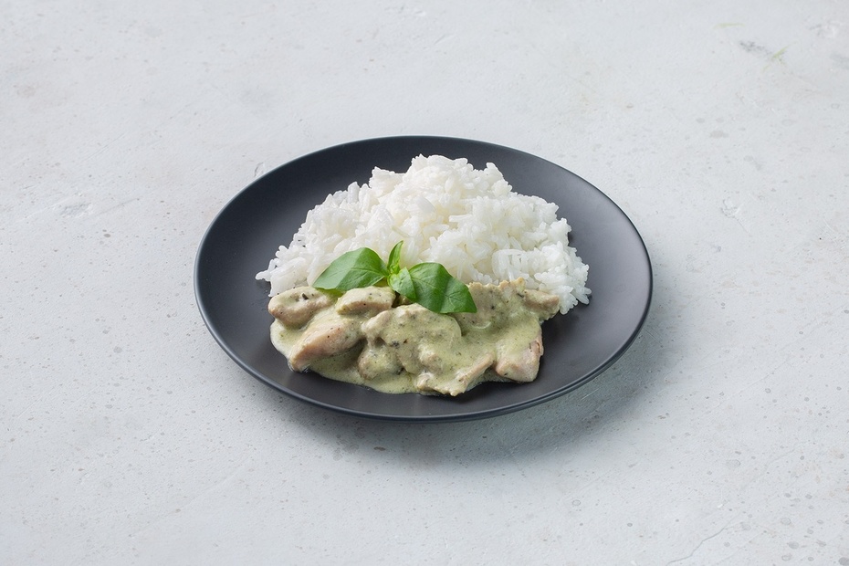 Курица в сливках и соусе песто с рисом Курица в сливках и соусе песто с рисом - Достаевский