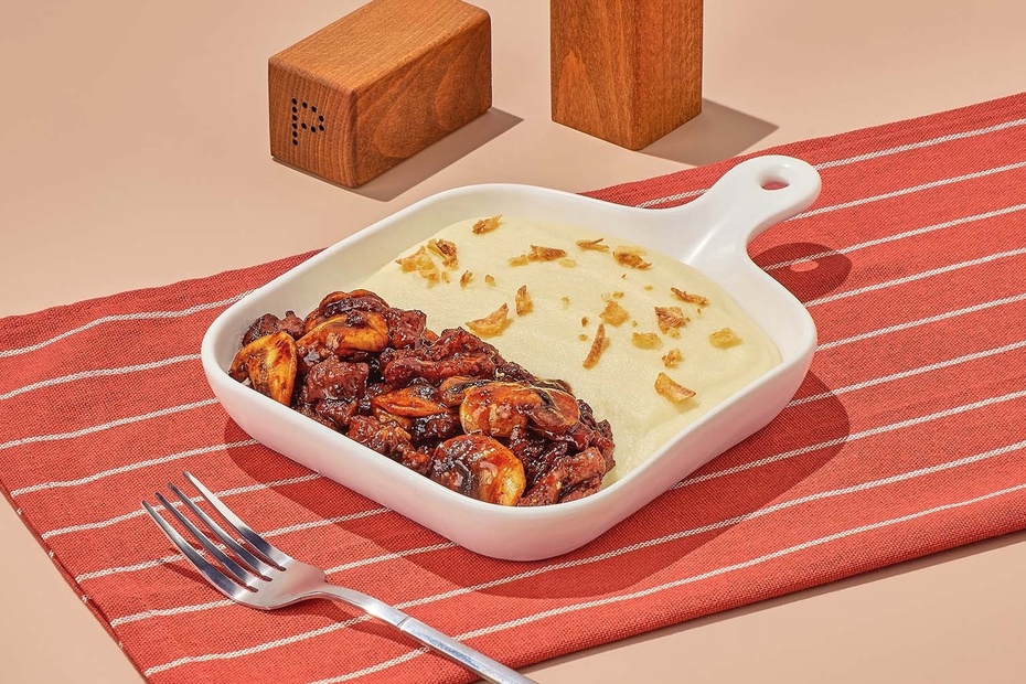 Говядина «Блэк Пеппер» с картофельным пюре - Достаевский