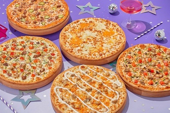 Тут пять пицц