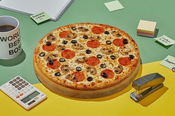 Пицца «Альфредо» на тонком тесте 30 см