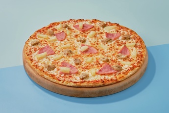 Пицца «Гавайская» на тонком тесте 30 см