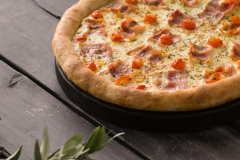 Пицца «Карбонара» с сырным бортом 30 см