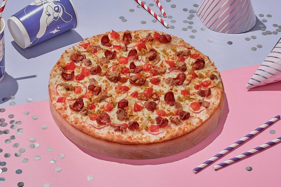 Пицца «Мясная острая» на тонком тесте 30 см Пицца «Мясная острая» на тонком тесте 30 см - Достаевский