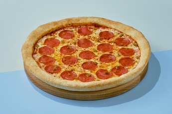 Пицца «Пепперони» 30 см