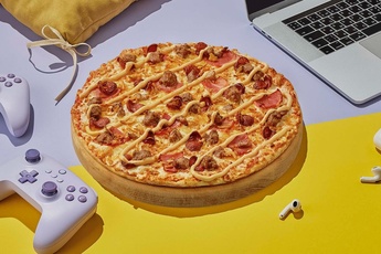 Пицца «Супермясная» на тонком тесте 30 см