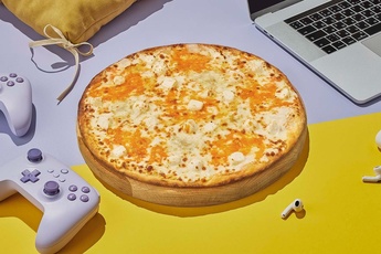 Пицца «Великолепная семерка» на тонком тесте 30 см