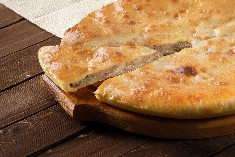 Осетинский пирог курица и сыр Осетинский пирог курица и сыр - Достаевский