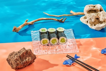 Маки с огурцом