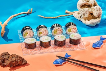 Ролл крабовый в соусе унаги