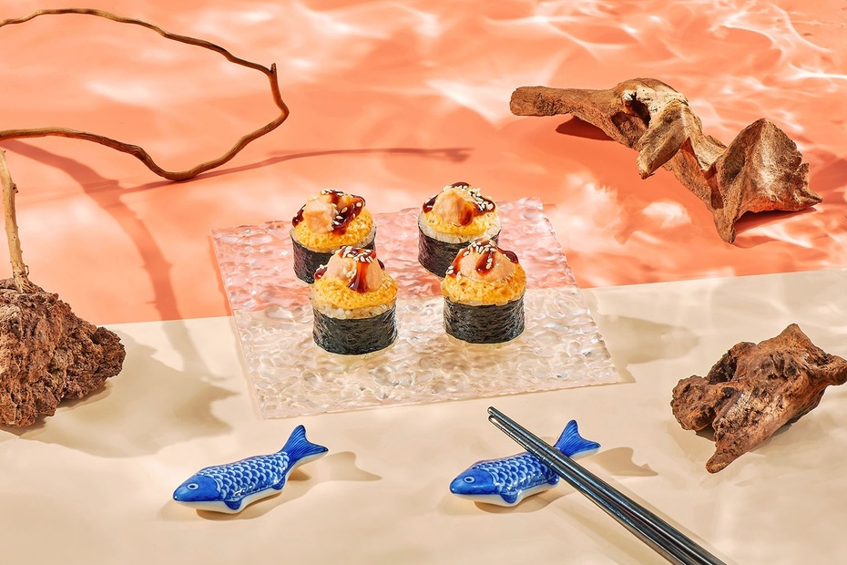 Запеченный ролл с лососем 1/2 Запеченный ролл с лососем 1/2 - Достаевский