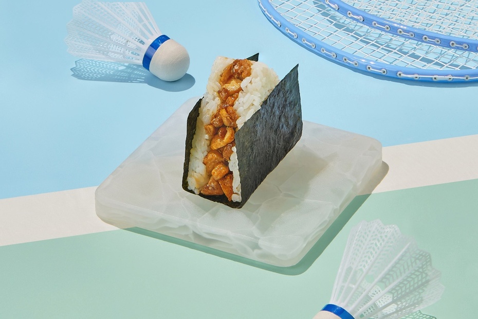 Онигири с курицей терияки Онигири с курицей терияки - Достаевский
