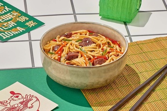 Свинина с лапшой удон